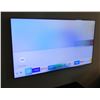 Image 2 : Samsung QN552Q6FNAF Streaming Flat Screen TV/Monitor 56" Diagonal