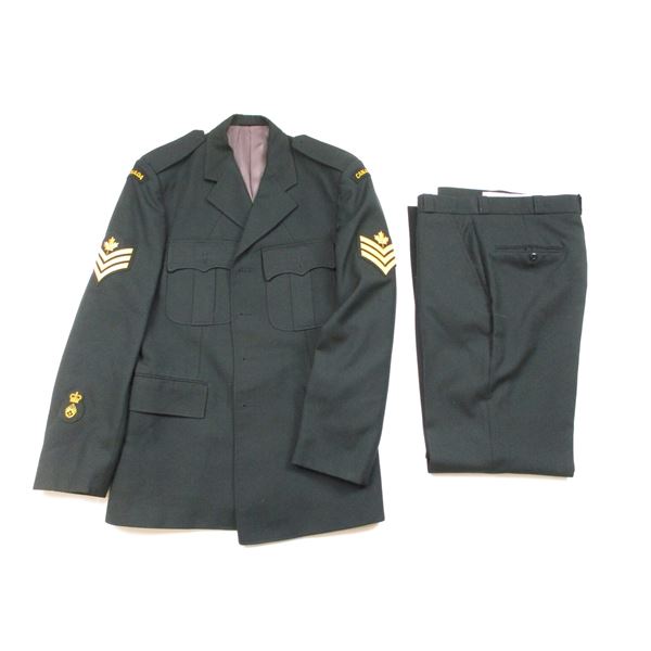 CANADIAN DRESS UNIFORM