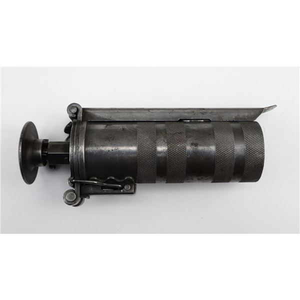 5/10, US MILITARY, MODEL: M8, CALIBER:1.5"