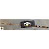 Image 1 : 34)  VINTAGE FISHING POLE WITH A WOODWARD'S