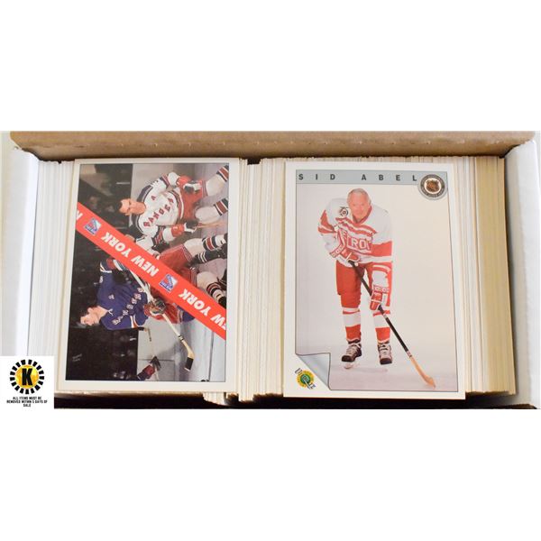 400 COUNT BOX OF NHL CARDS