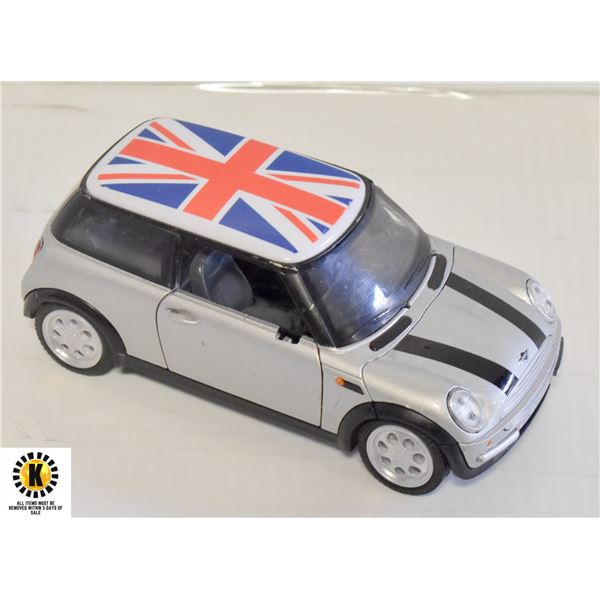 COLLECTOR TOP MARK MINI COOPER SCALE 1:24