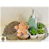 Image 1 : BATHROOM VANITY ACCESSORIES