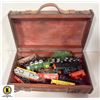 Image 1 : DIECAST METAL TRAINS IN WOOD/LEATHER CASE