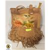 Image 1 : PAINTED ROSES & LEATHER FRINGE PURSES