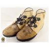 Image 1 : SIZE 10 SEAL SKIN MENS BOOTS-ESTATE