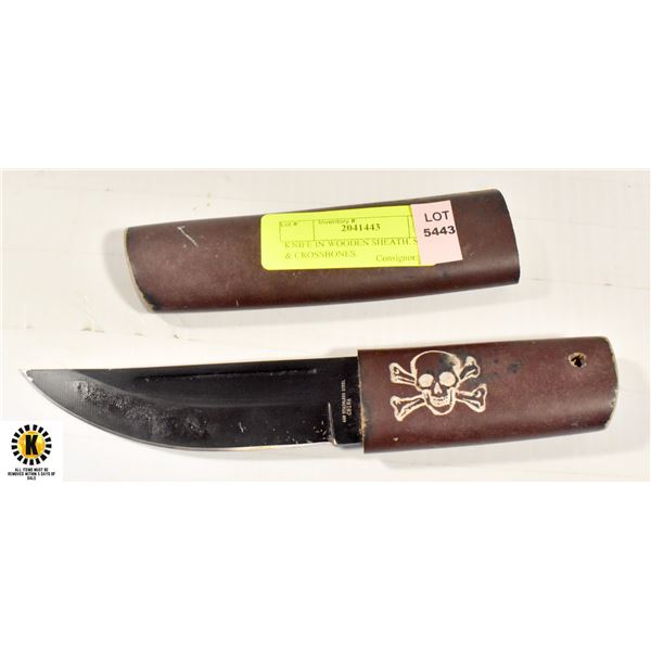 KNIFE IN WOODEN SHEATH. SKULL & CROSSBONES.