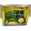 Image 1 : JD 4010 Hiniker Cab Collector's Edition