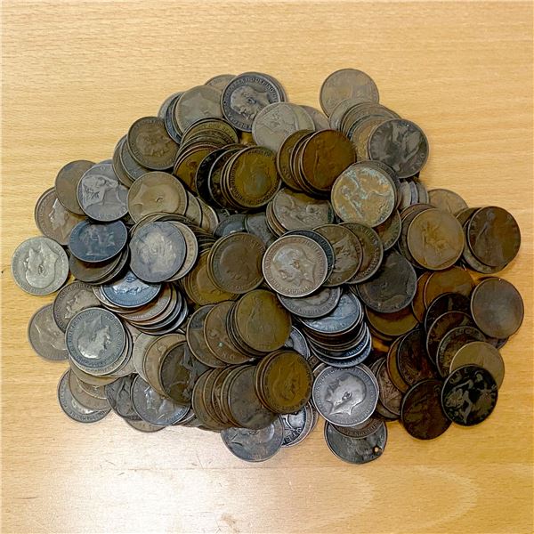 GREAT BRITAIN: LOT of 273 pennies