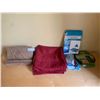 Image 1 : Home Decor and Storage Bag Lot