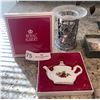 Image 3 : Unique Household Decor Lot With Royal Albert "Old Country Roses"
