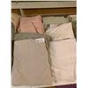 Image 5 : Huge Lot of Excellent Condition Bed Linens, Blankets, and Cushions