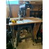 Image 2 : Craftsman 10" Radial Saw 6.5/13 Amp With Manual
