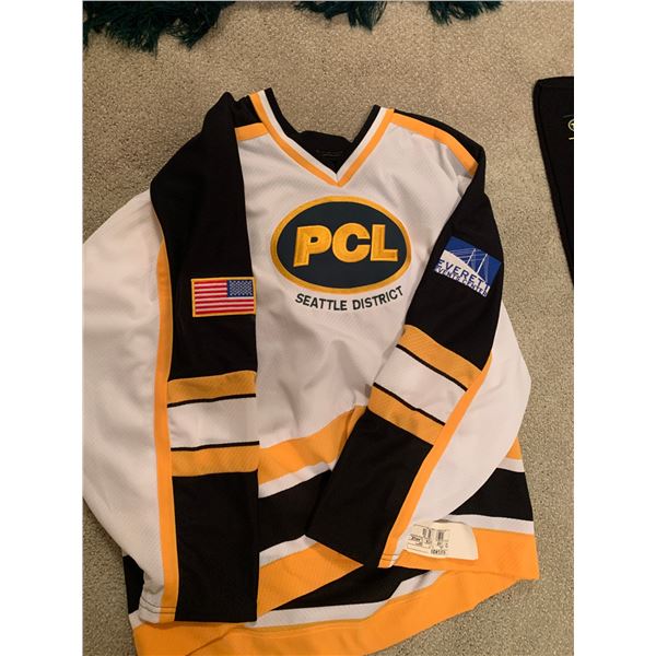 Assortment of PCL Memorabilia - Including Throw Blanket, Tuques, Scarf & Jersey