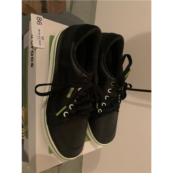 Brand New Pair of Crocs Golf Shoes (Size 10)