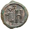 Image 2 : Byzantine Empire. Maurice Tiberius with Constantina and Theodosius. follis or 8 pemtanummia (12.98g)