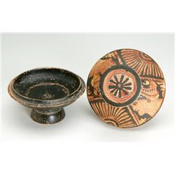 South Italian red-fugure Lidded Lekanis, circa 4th century B.C.