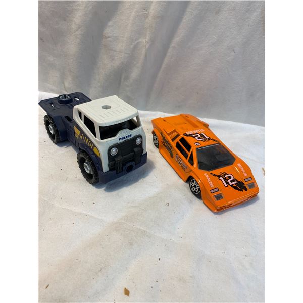 Collectible vehicles police is plastic