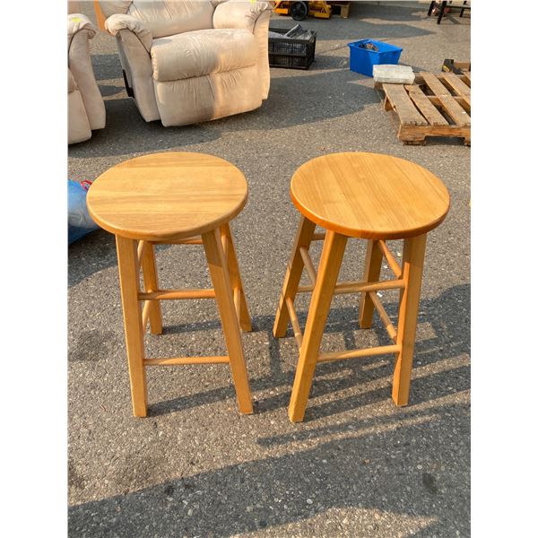 2 stools