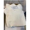 Image 1 : 2 queen flat sheets and 2 pillow cases