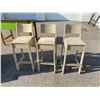 Image 1 : 3 stools