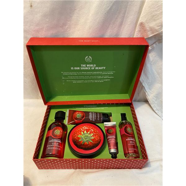 Body shop gift pack