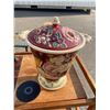 Image 1 : Lidded decor