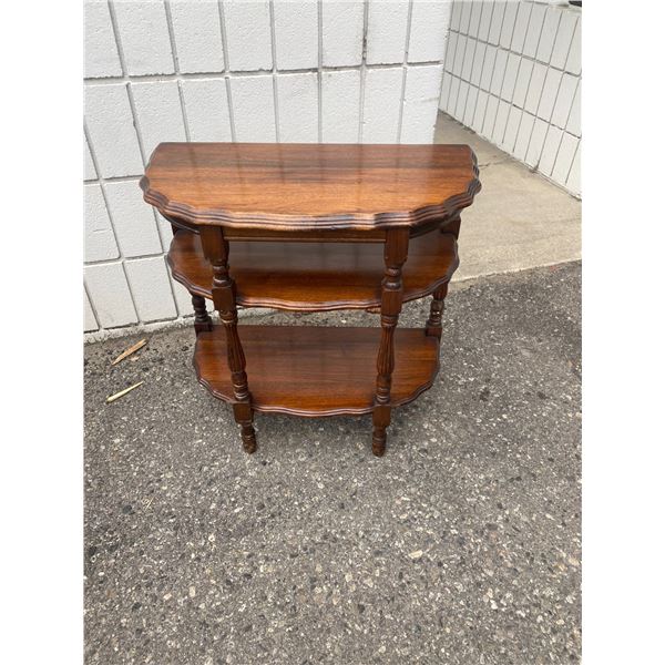 Accent table