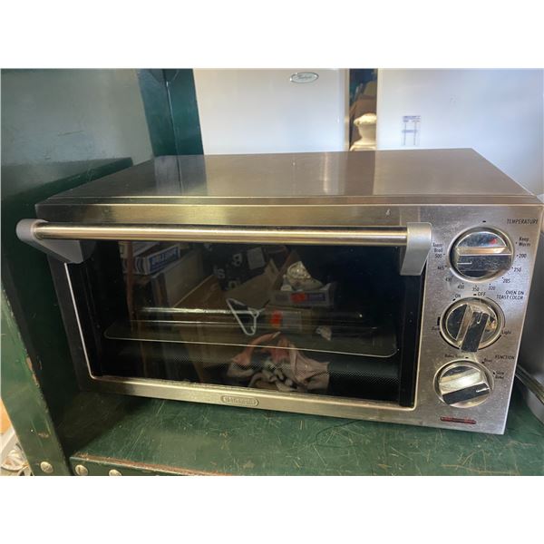 DeLonghi toaster oven