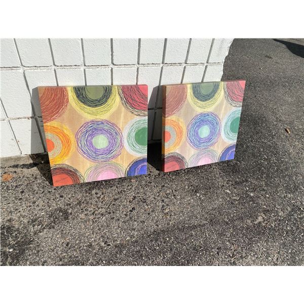 2 canvas wall hangings