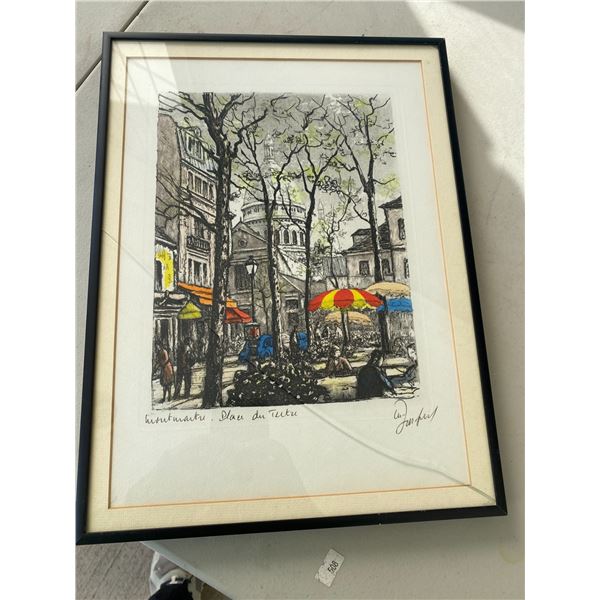 Montmartre art frame cracked