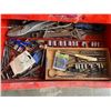 Image 3 : Toolbox and contents