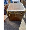 Image 1 : trunk needs tlc
