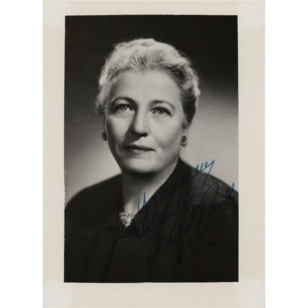 Pearl S. Buck Signed Photograph