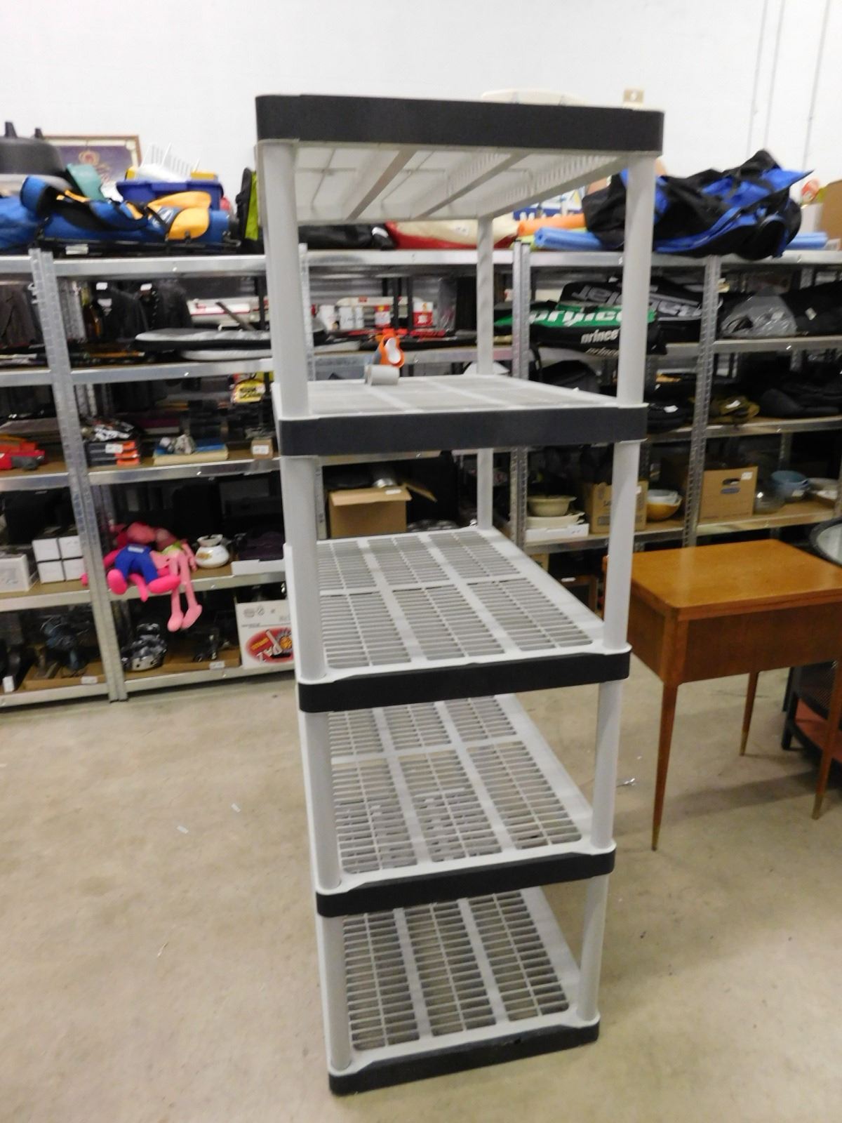 Plastic 5Shelf Unit 6ft tall 3ft wide 2ft deep. Buildable