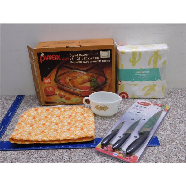 Household Turkey Dinner Bundle Lot of 5 Pcs Knife Set Roaster Dish Bedset and Serving Mitt