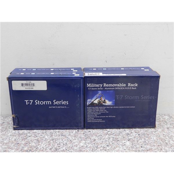 T-7 Storm Series HDD Mobile Rack Aluminum Frame Fan Sensor LED SET OF 4 New Boxed