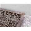 Image 2 : Antique Victorian Floor Grate Cast Iron Vent Cover