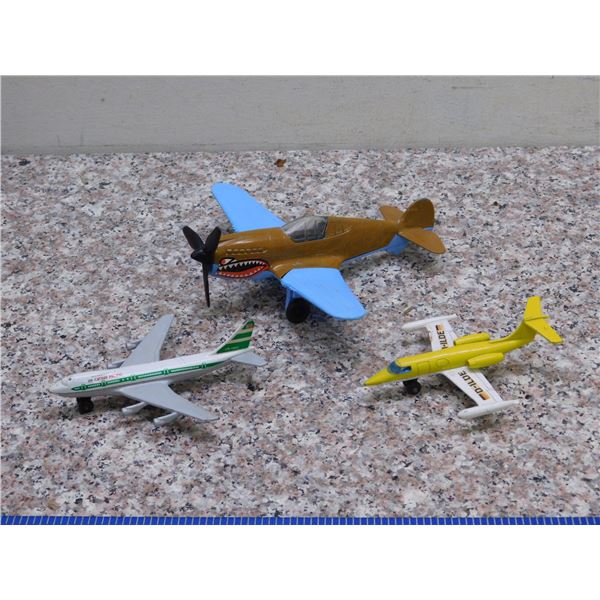 Lot of 3 Die Cast Toys 2 Matchbox Toy Airplanes