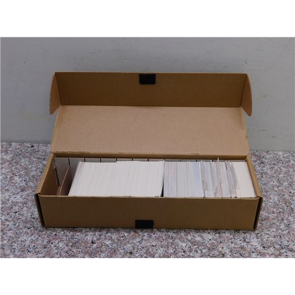 Lot of approx 700 NHL 96-97 Collector Choice 97-98 Hockey Vintage Sports Cards