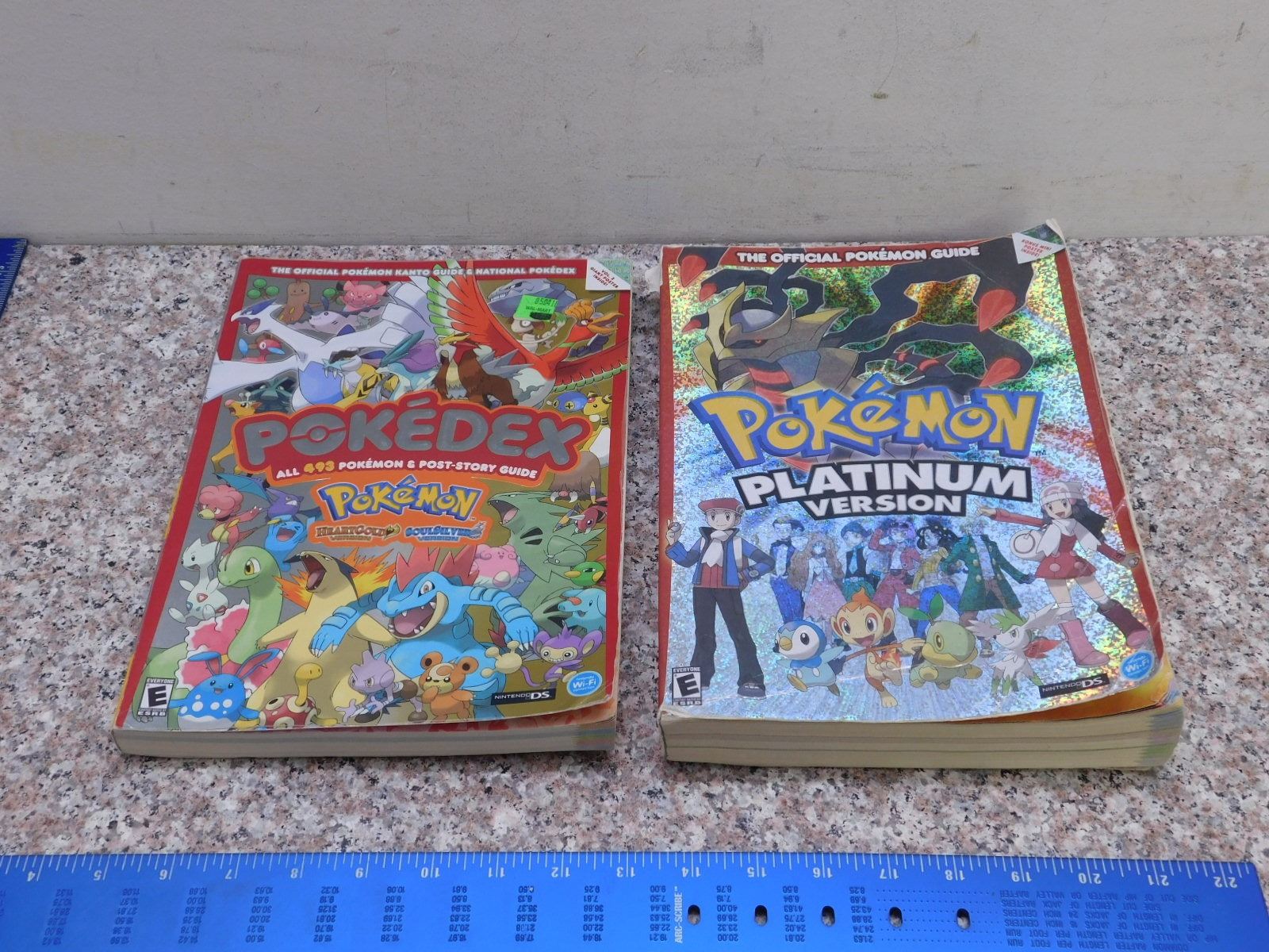 Lot of 2 Pokemon Strategy Guides Pokedex Heartgold Soulsilver Platinum ...