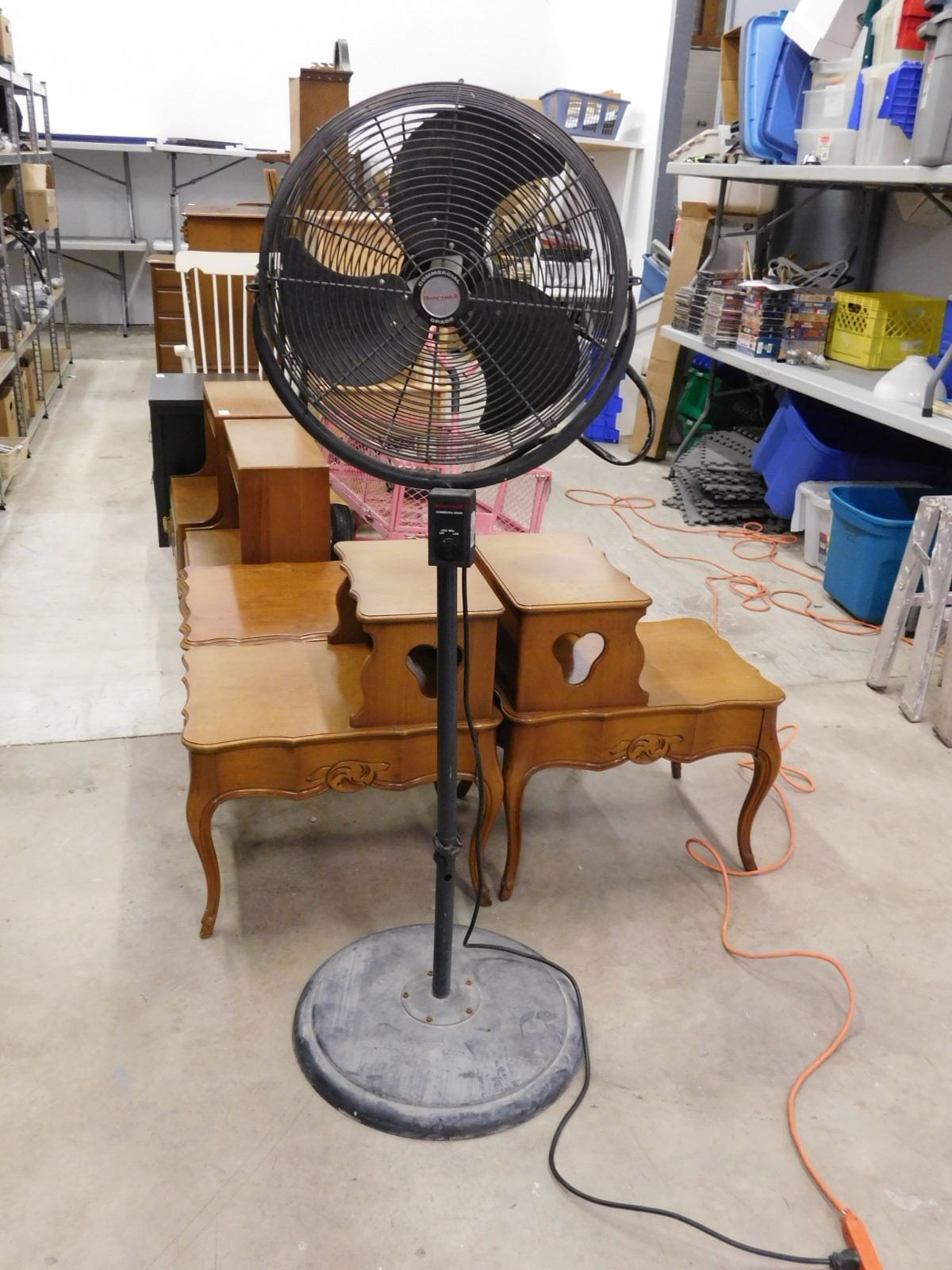 Black Industrial Floor Fan Honeywell Commercial Grade HV181 Fan WORKS
