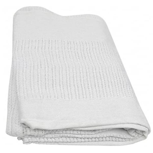 3 boxes of R&R White Leno weave thermo blanket (approx 66in x 90in) - model X51000 (Approx 12pcs per