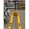 Image 3 : Uline - standard fork pallet truck / pallet jack
