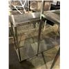 Image 4 : Group of 2 Stainless Steel Commercial kitchen tables