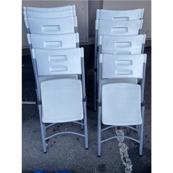 Group of Uline white chairs - approx. 10 pcs