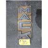 Image 1 : Mack truck emblem