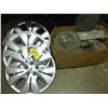 Image 1 : Hub caps, mirror, misc.