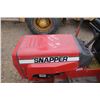 Image 6 : Snapper riding mower, 16 HP c/w rear bagger (runs nice, newer blades, needs a battery