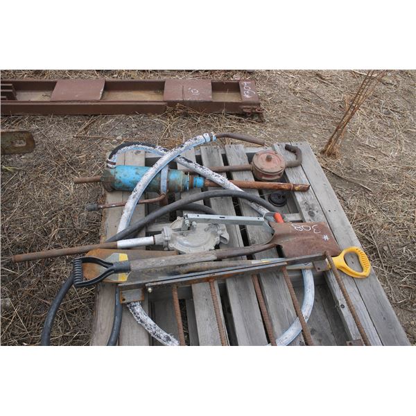 Sharp shooter, shovel, 3- pumps, 3' steel ladder